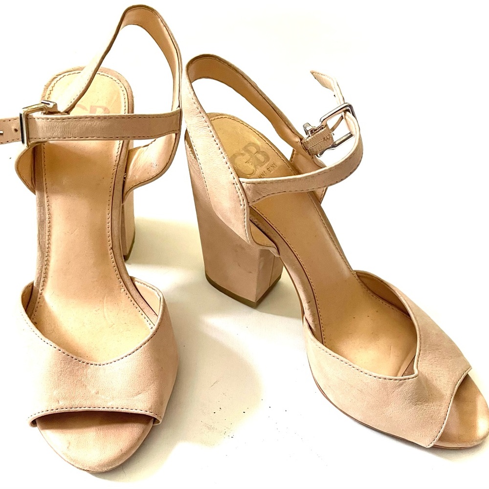 Gianni Bini nude block heels. Size 8.